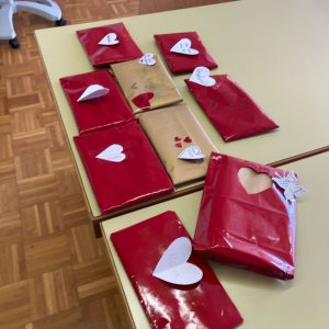 Helpübung vom 23.04.2025 / Basteln für den Muttertag